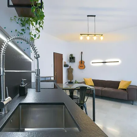 Fabula - Studio&Private Rooms-3